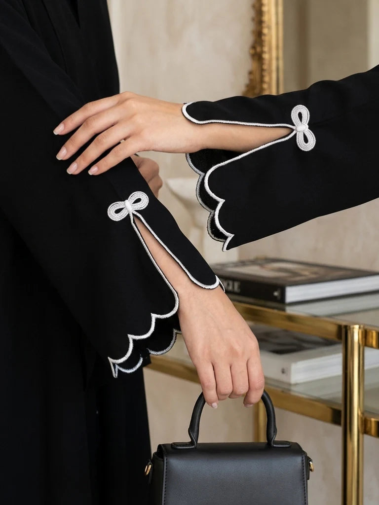 The Bow Accent Abaya (Premium Fabric)