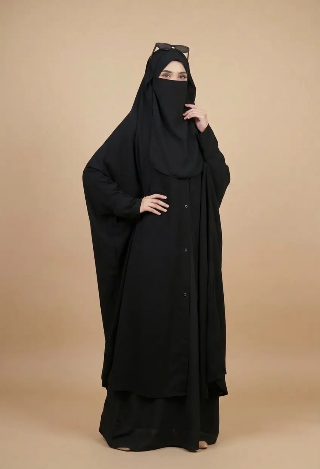 70% OFF — Irani / Iraqi Chadar with Sleeves & Buttons (High-Quality Imported Nida Fabric)