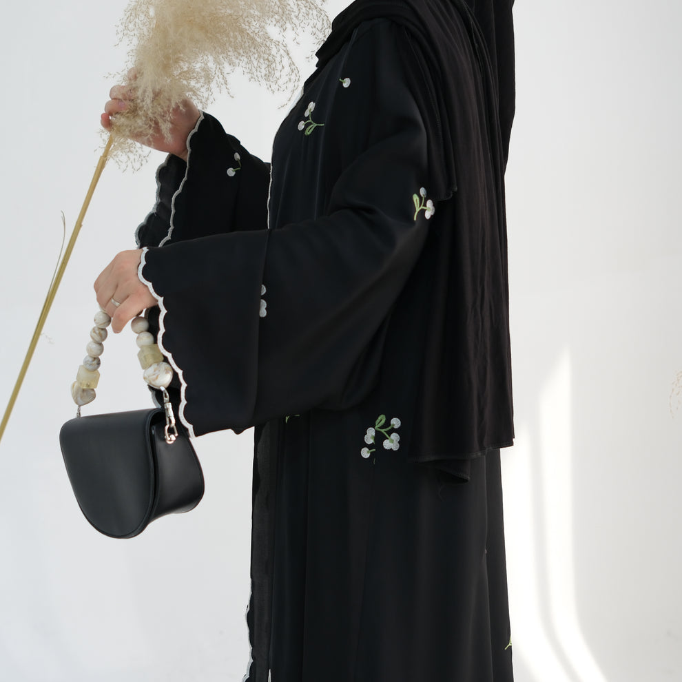 Scallops floral abaya with Inner