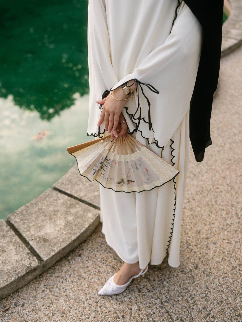 The Royal Luxe Abaya (with Stoler)