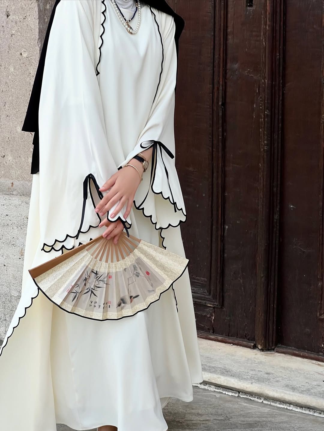 The Royal Luxe Abaya (with Stoler)
